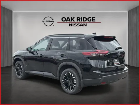 More photos of 2026 Nissan Rogue Dark Armor at Oak Ridge Nissan, TN