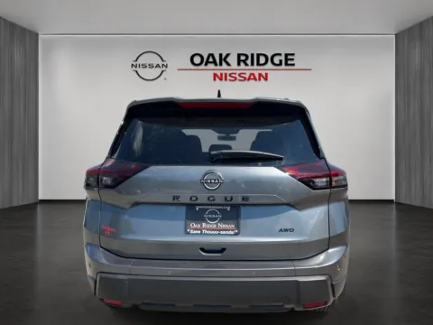More photos of 2026 Nissan Rogue Dark Armor at Oak Ridge Nissan, TN