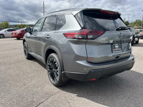 More photos of 2026 Nissan Rogue Dark Armor at Oak Ridge Nissan, TN