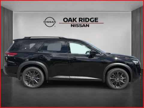 Photos of 2026 Nissan Pathfinder SL for sale in Oak Ridge, TN at Oak Ridge Nissan
