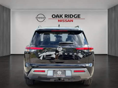 More photos of 2026 Nissan Pathfinder SL at Oak Ridge Nissan, TN