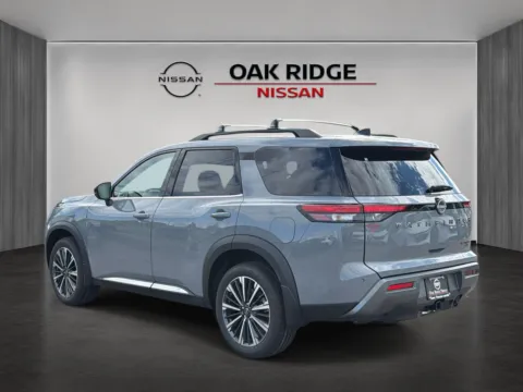 More photos of 2026 Nissan Pathfinder Platinum at Oak Ridge Nissan, TN