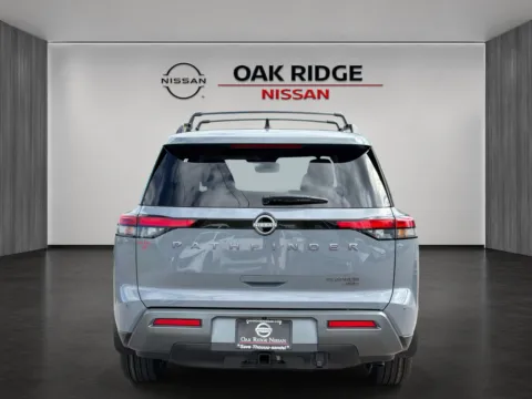 More photos of 2026 Nissan Pathfinder Platinum at Oak Ridge Nissan, TN