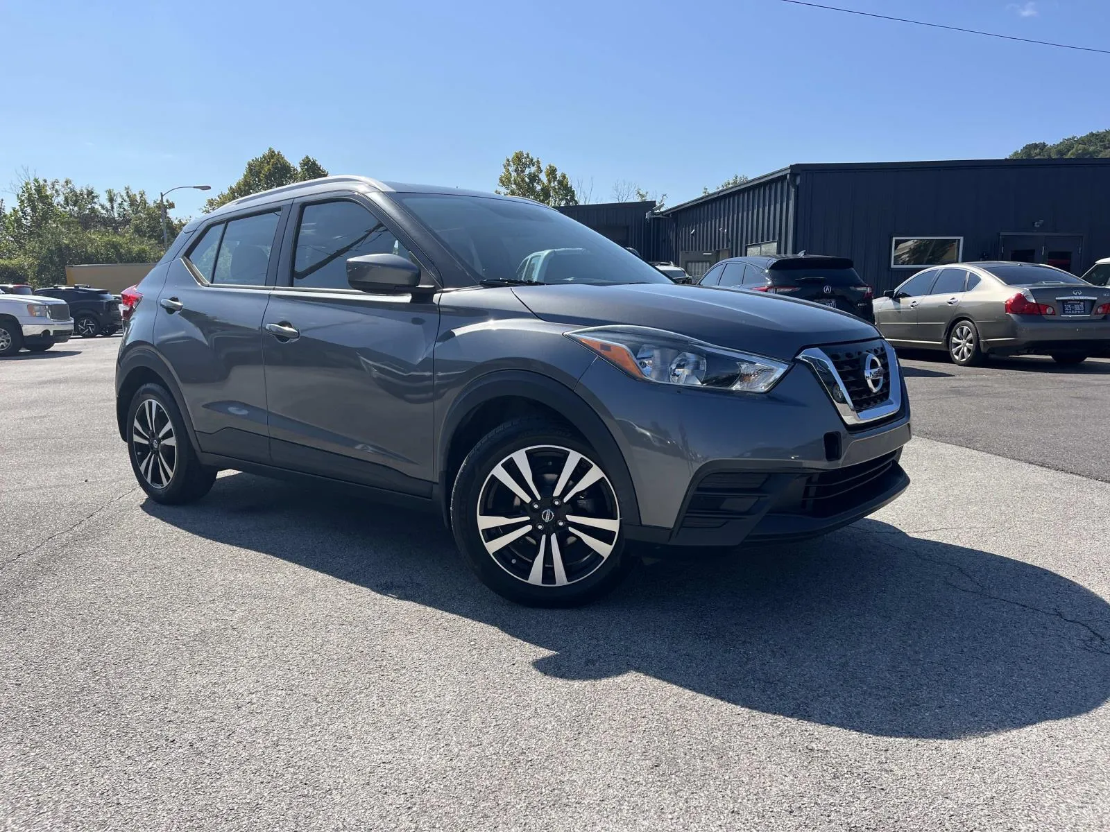 Gray 2019 Nissan Kicks SV for sale in Oak Ridge, TN