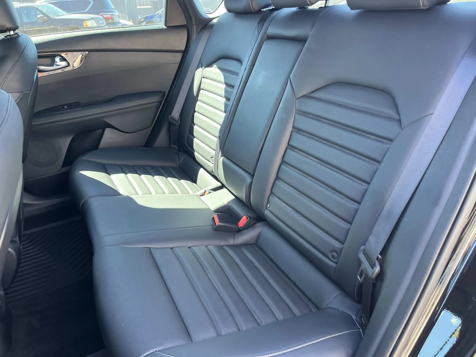 2024 Kia Forte GT-Line - Photo 17