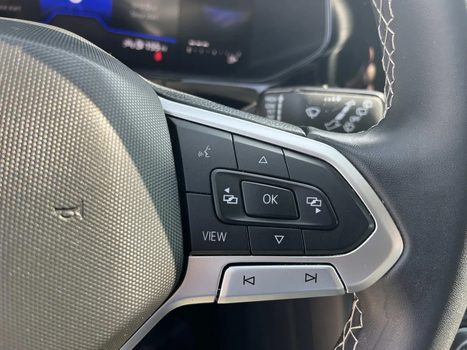2023 Volkswagen Taos S - Photo 32