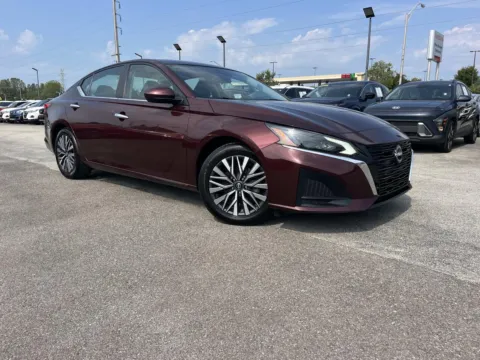 Red 2023 Nissan Altima 2.5 SV for sale in Oak Ridge, TN