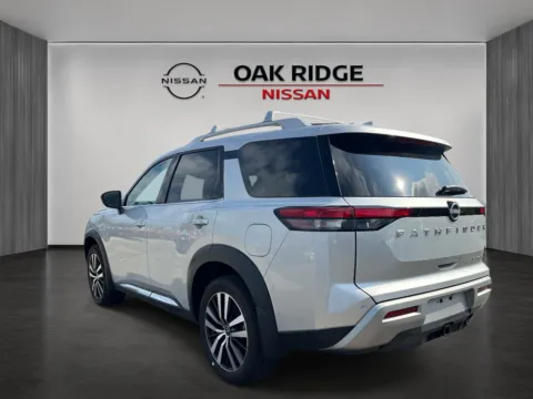 More photos of 2025 Nissan Pathfinder Platinum at Oak Ridge Nissan, TN