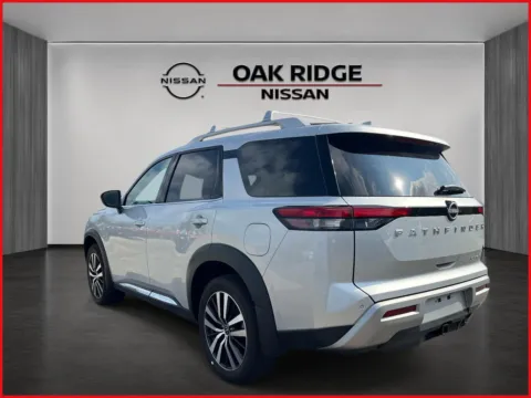 More photos of 2025 Nissan Pathfinder Platinum at Oak Ridge Nissan, TN