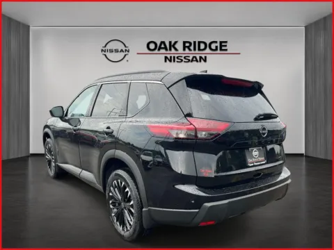 More photos of 2026 Nissan Rogue Dark Armor at Oak Ridge Nissan, TN