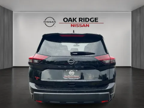 More photos of 2026 Nissan Rogue Dark Armor at Oak Ridge Nissan, TN