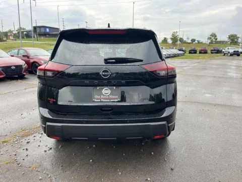 More photos of 2026 Nissan Rogue Dark Armor at Oak Ridge Nissan, TN
