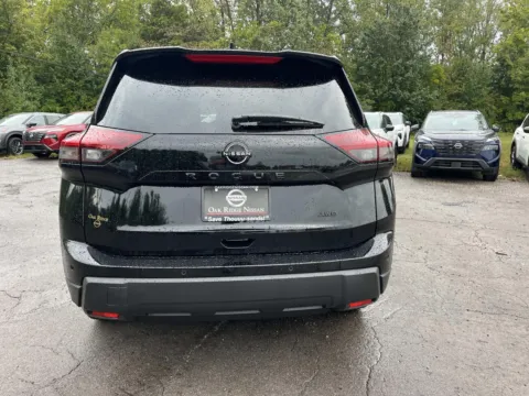 More photos of 2026 Nissan Rogue Dark Armor at Oak Ridge Nissan, TN