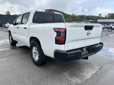 More photos of 2027 Nissan Frontier S at Oak Ridge Nissan, TN