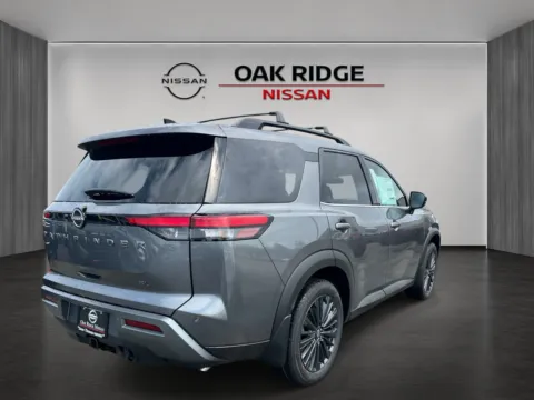Another view of 2026 Nissan Pathfinder SL for sale in Oak Ridge, TN at Oak Ridge Nissan