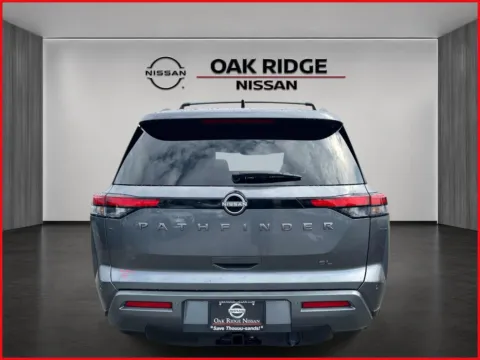 More photos of 2026 Nissan Pathfinder SL at Oak Ridge Nissan, TN