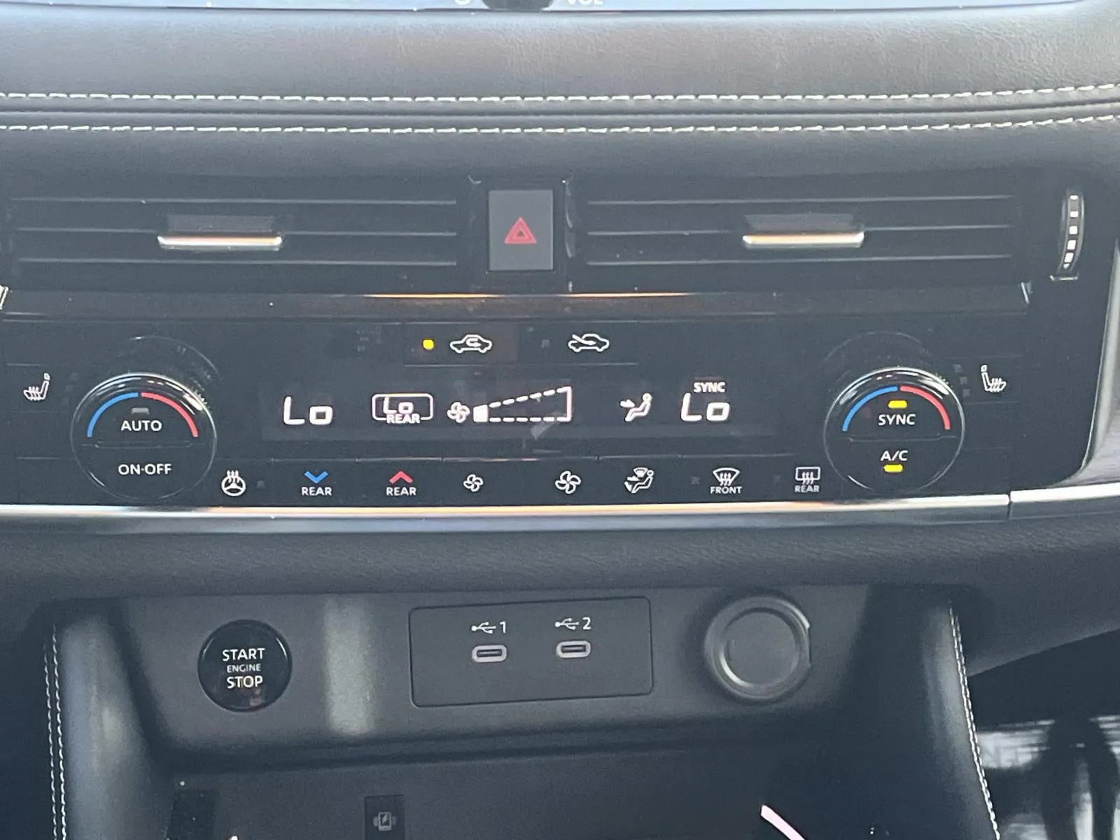 2026 Nissan Rogue Platinum - Photo 14