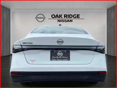 More photos of 2027 Nissan Sentra S at Oak Ridge Nissan, TN