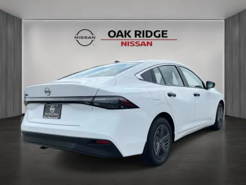 Another view of 2027 Nissan Sentra S for sale in Oak Ridge, TN at Oak Ridge Nissan