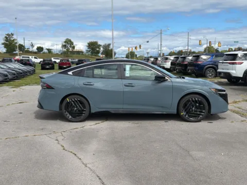 Photos of 2027 Nissan Sentra SR for sale in Oak Ridge, TN at Oak Ridge Nissan