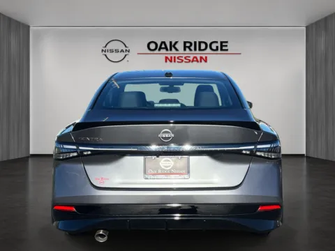 More photos of 2027 Nissan Sentra SR at Oak Ridge Nissan, TN