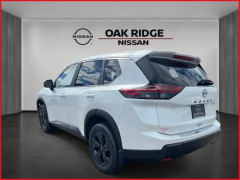 More photos of 2027 Nissan Rogue SV at Oak Ridge Nissan, TN