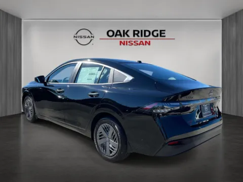 More photos of 2027 Nissan Sentra S at Oak Ridge Nissan, TN