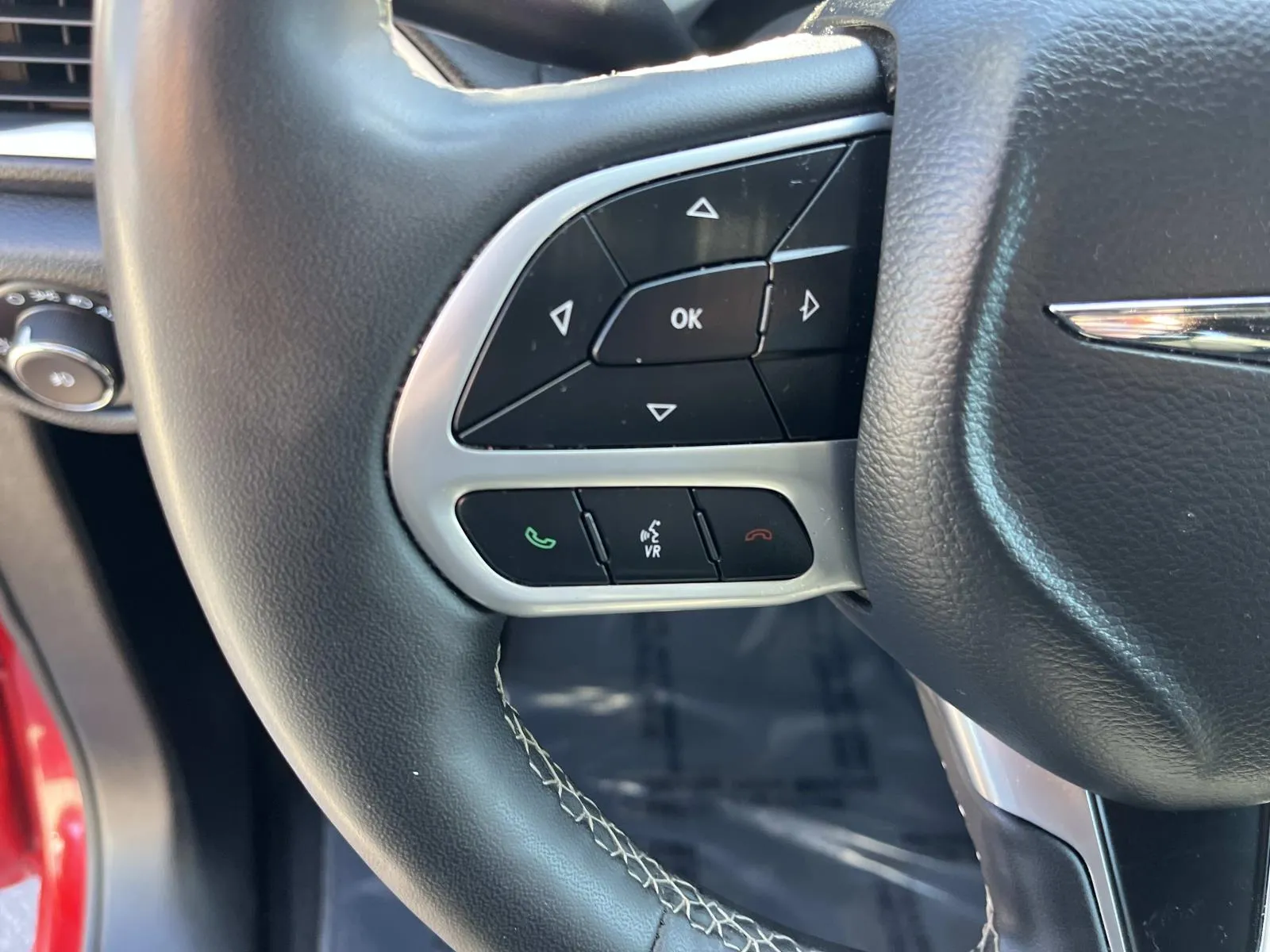 2025 Chrysler Pacifica Select - Photo 29
