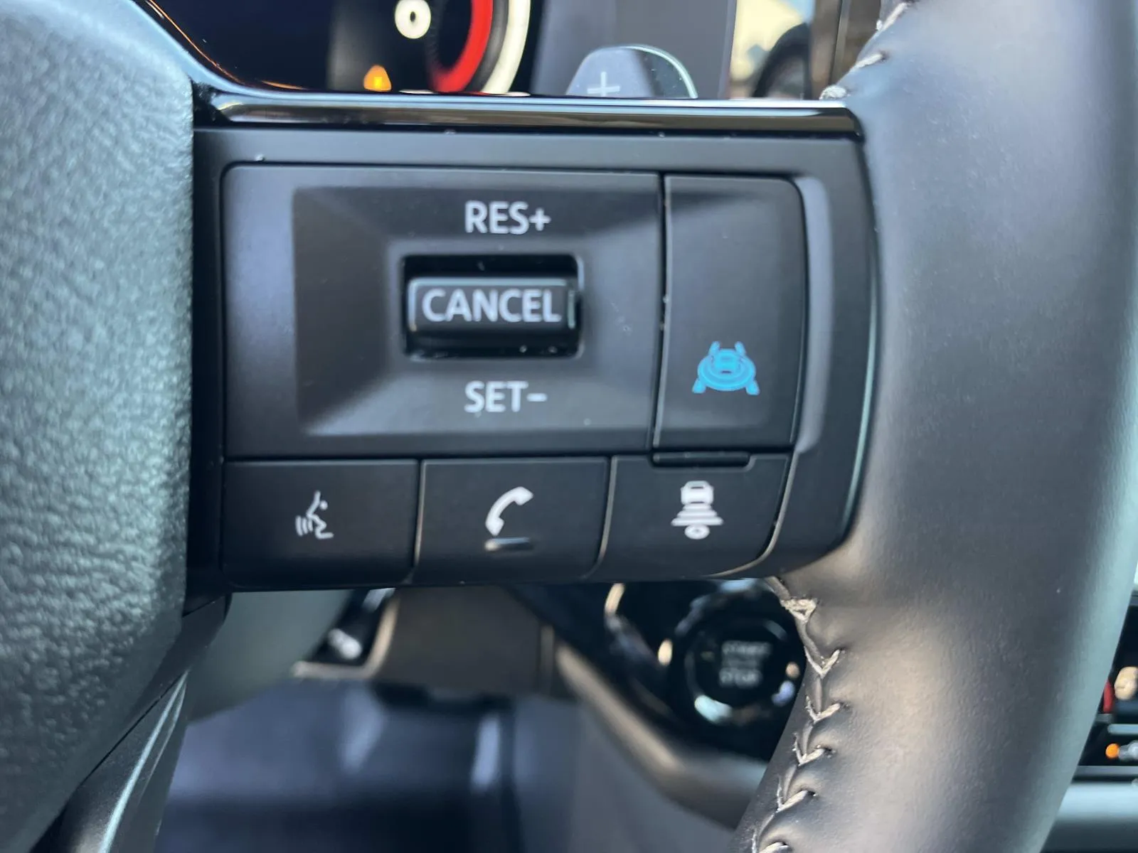 2026 Nissan Pathfinder Platinum - Photo 34