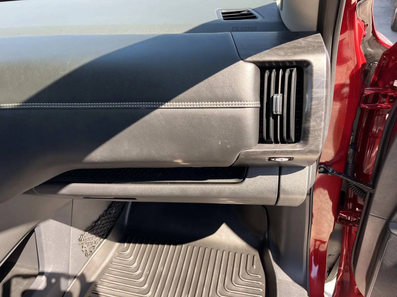 2026 Nissan Pathfinder Platinum - Photo 28