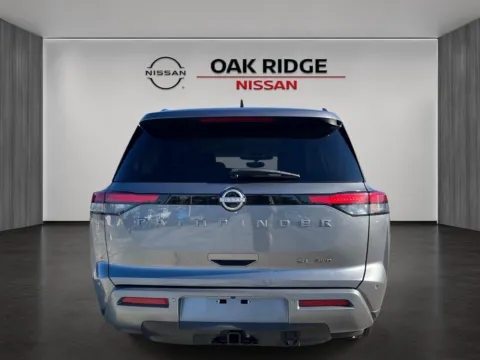 More photos of 2026 Nissan Pathfinder SL at Oak Ridge Nissan, TN