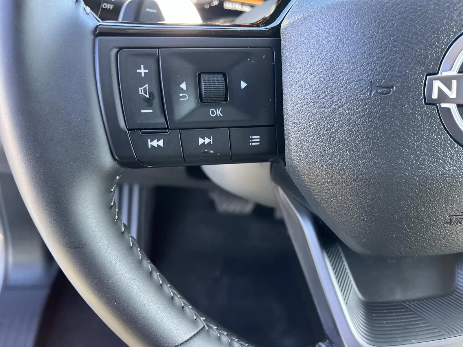 2026 Nissan Pathfinder SL - Photo 34