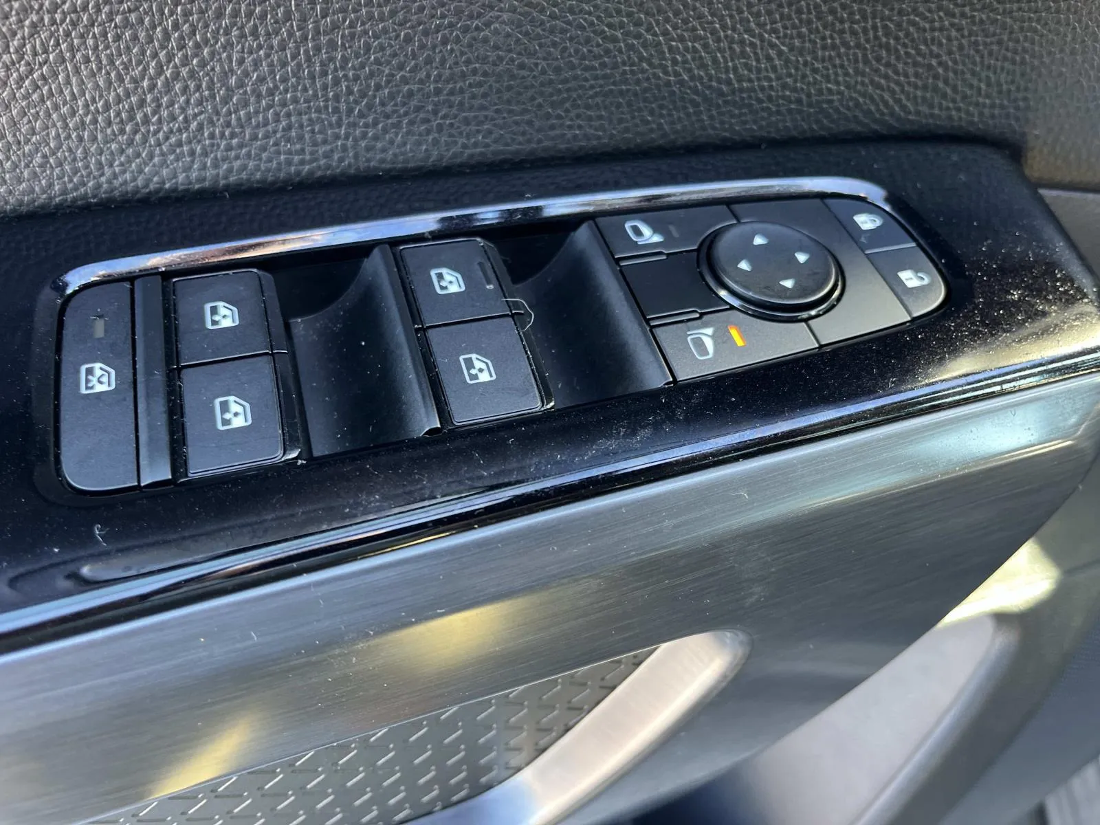 2026 Nissan Pathfinder SL - Photo 31