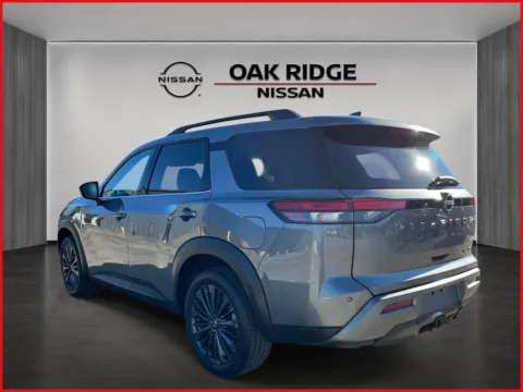 More photos of 2026 Nissan Pathfinder SL at Oak Ridge Nissan, TN