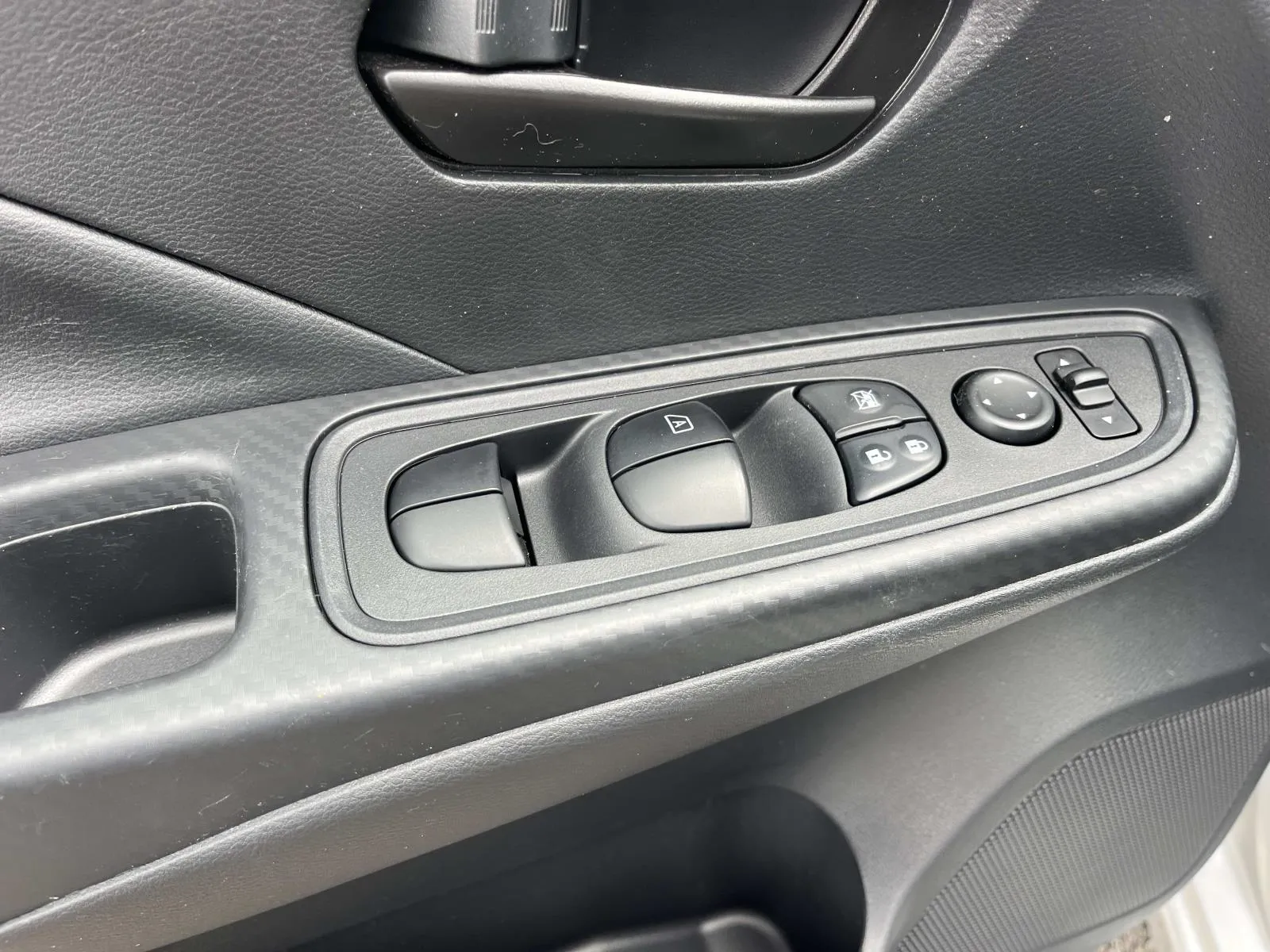 2025 Nissan Versa Sedan S - Photo 24