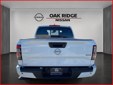 More photos of 2027 Nissan Frontier SV at Oak Ridge Nissan, TN