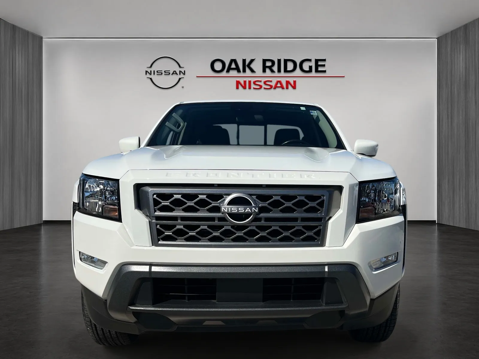 2024 Nissan Frontier SV - Photo 8