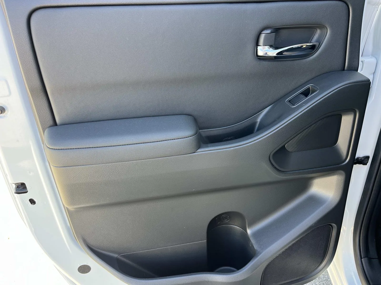 2024 Nissan Frontier SV - Photo 19