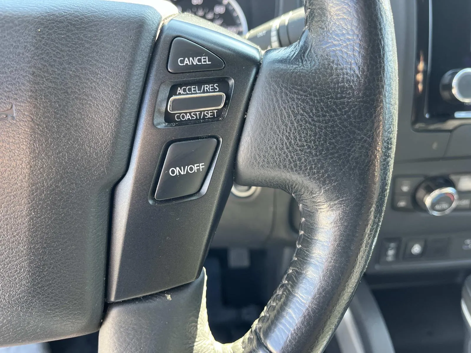 2024 Nissan Frontier SV - Photo 31