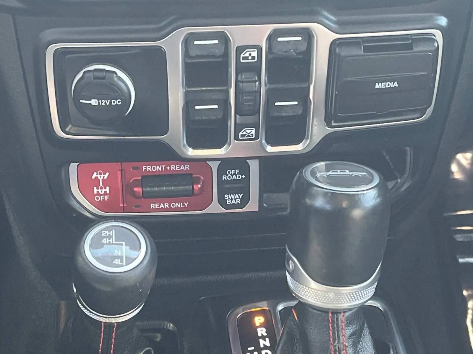 2023 Jeep Gladiator Rubicon - Photo 16