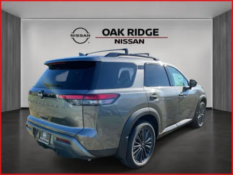 Another view of 2026 Nissan Pathfinder SL for sale in Oak Ridge, TN at Oak Ridge Nissan