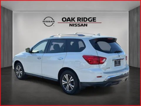 More photos of 2019 Nissan Pathfinder SV at Oak Ridge Nissan, TN