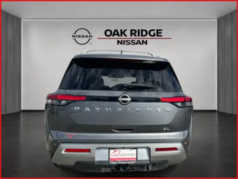 More photos of 2025 Nissan Pathfinder SL at Oak Ridge Nissan, TN