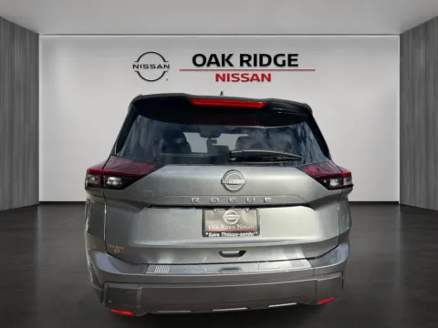More photos of 2027 Nissan Rogue SV at Oak Ridge Nissan, TN