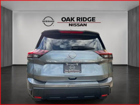 More photos of 2027 Nissan Rogue SV at Oak Ridge Nissan, TN