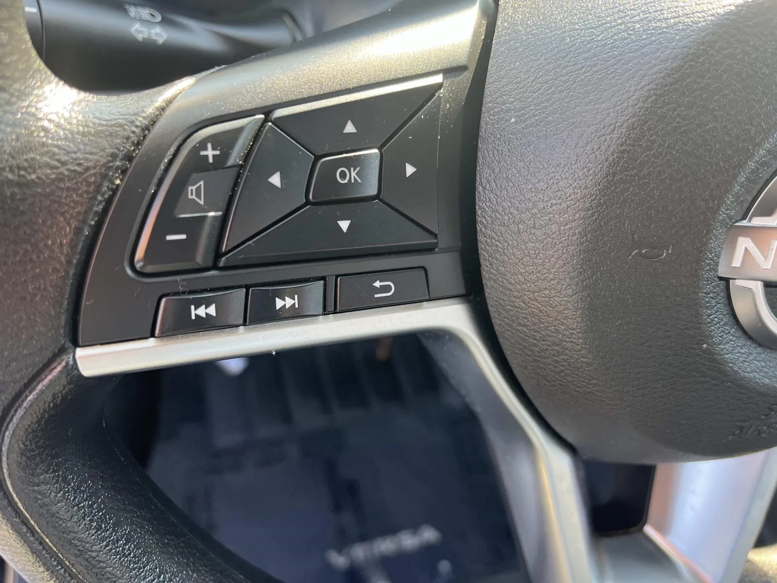 2023 Nissan Versa Sedan SV - Photo 28