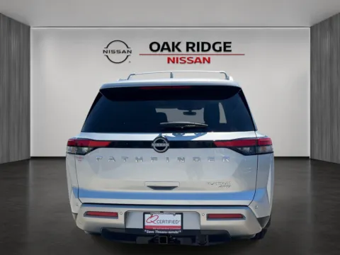 More photos of 2025 Nissan Pathfinder Platinum at Oak Ridge Nissan, TN