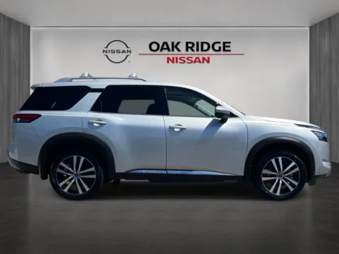 Photos of 2025 Nissan Pathfinder Platinum for sale in Oak Ridge, TN at Oak Ridge Nissan