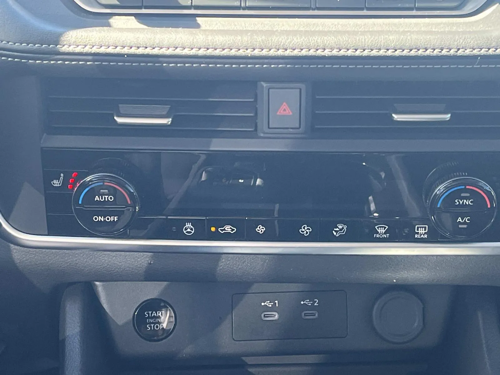 2025 Nissan Rogue SV - Photo 15