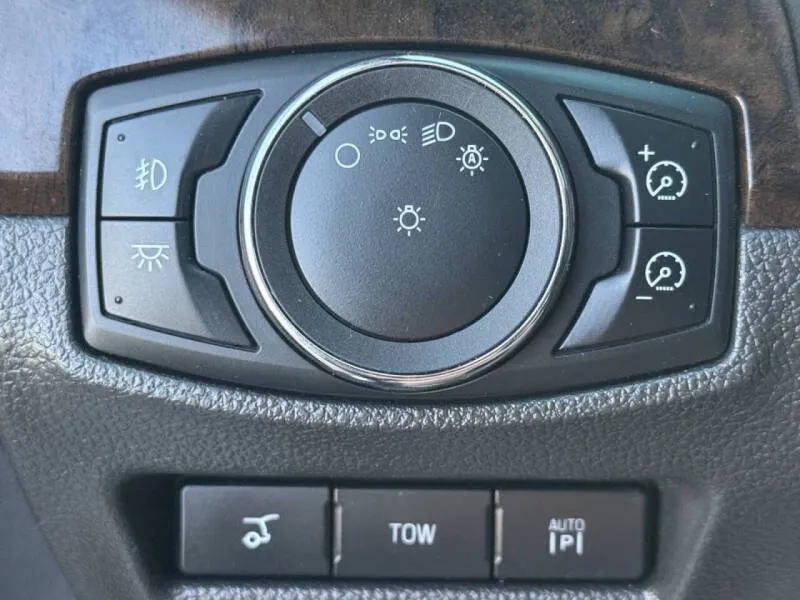 2012 Ford Explorer Limited - Photo 18